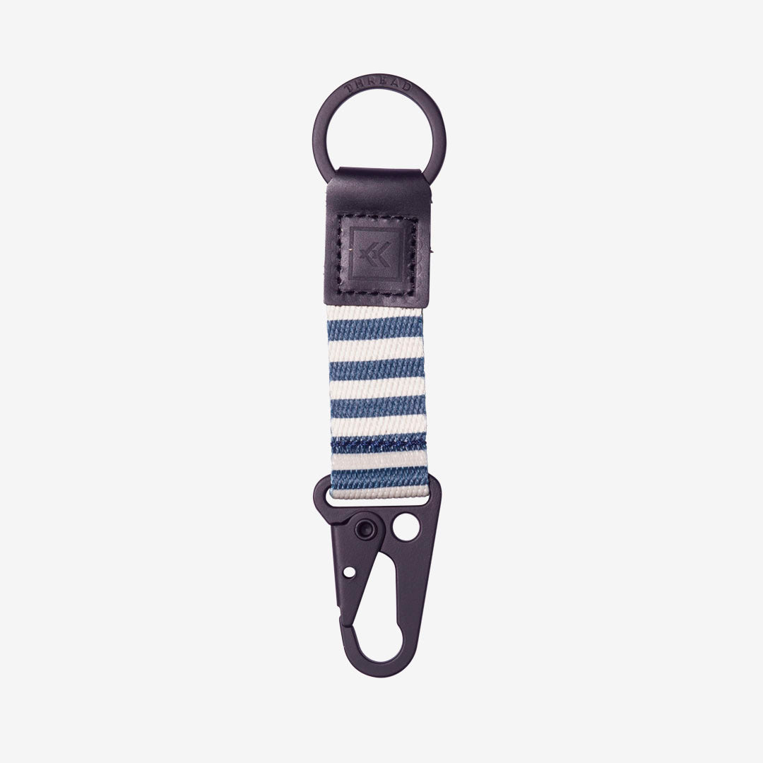 Thread Keychain Clip - Luna